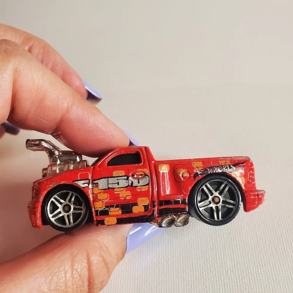 Vintage 2002- Ford Lighting Hot Wheel